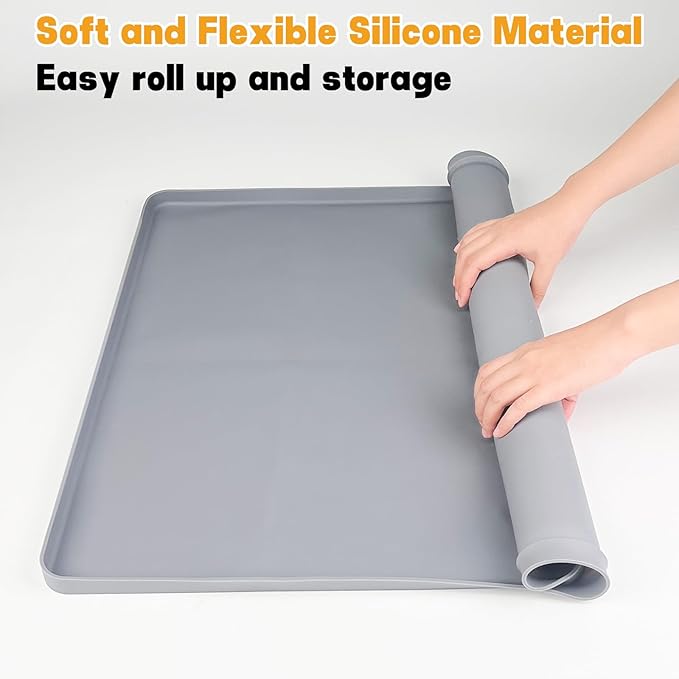 Dog Pee Pad Holder, Puppy Pad Holder Tray for 24'' x 24'' Training Pads, 15pcs Dog Potty Tray Set Include High Edge Silicone Mat & 6 Activated Charcoal Disposable Puppy Pads & 8 Holder Clamps