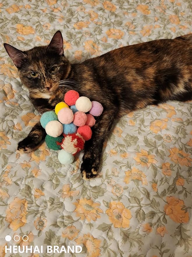 80-Pack Cat Toy Balls 10 Assorted Colors 1.25 Inch Diameter Suitable for All Cat Sizes (Cat Toys Value Pack)